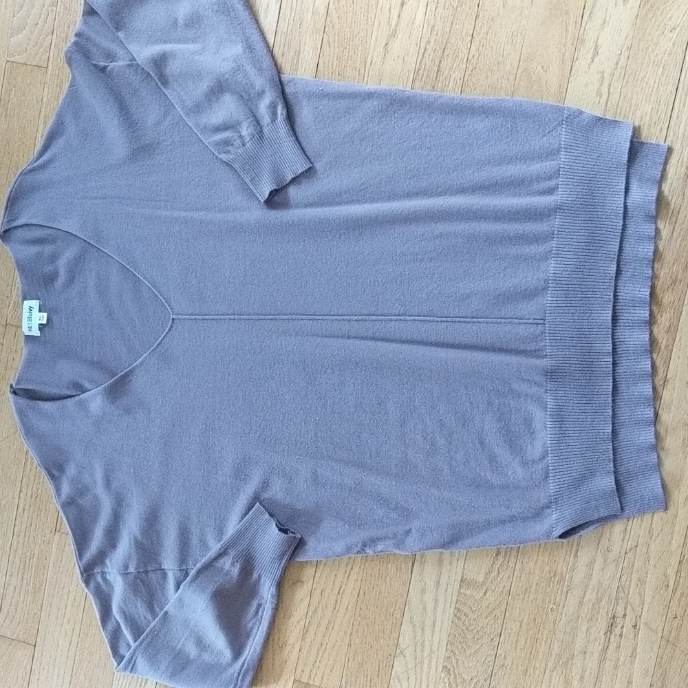 The Bluivy: soft v-neck sweater.